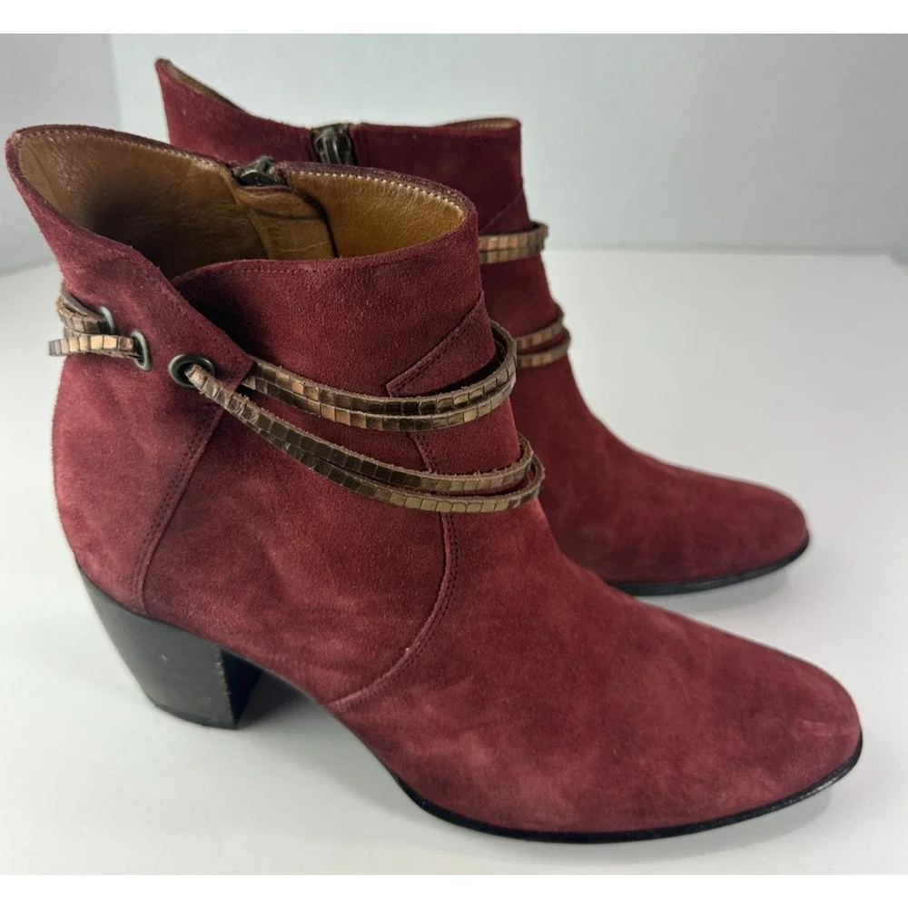 Sundance Suede Ankle Boots Size 39 US 8.5 - 9 Block Heel Burgundy Red Booties - Picture 1 of 16